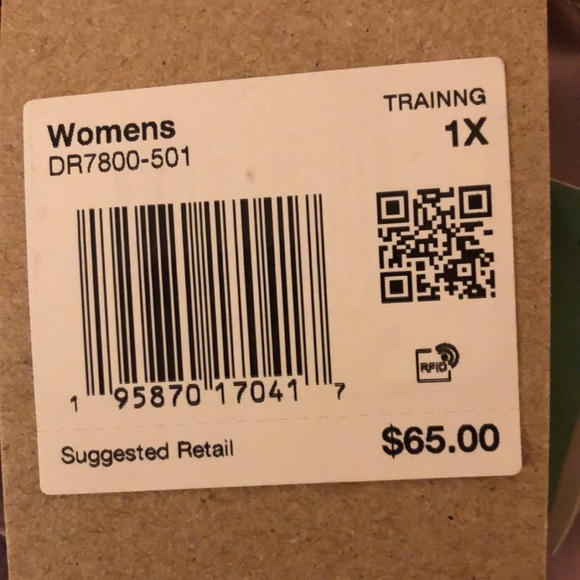 NWT [Nike] DrI-Fit Tight Fit High Rise 7/8 Length Training Yoga Pants Plus Sz 1X - Picture 13 of 13